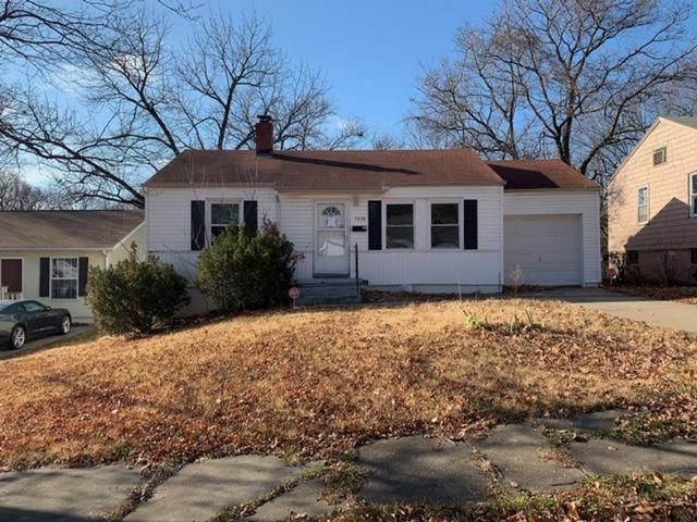 5236 Agnes Ave, Kansas City, MO 64130