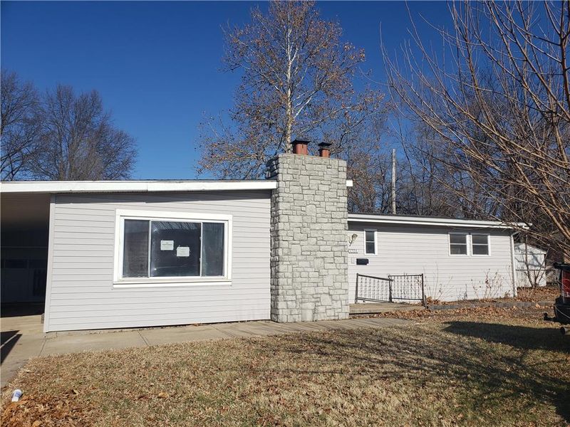 1208 E Elm St, Olathe, KS 66061