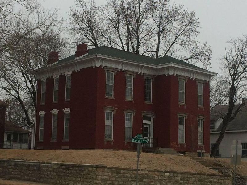 837 Kansas Ave, Atchison, KS 66002