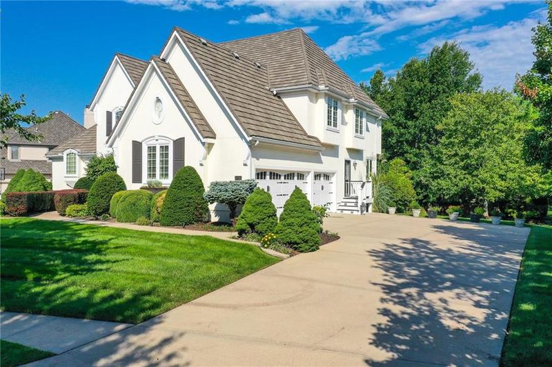 5700 W 148th Pl, Overland Park, KS 66223
