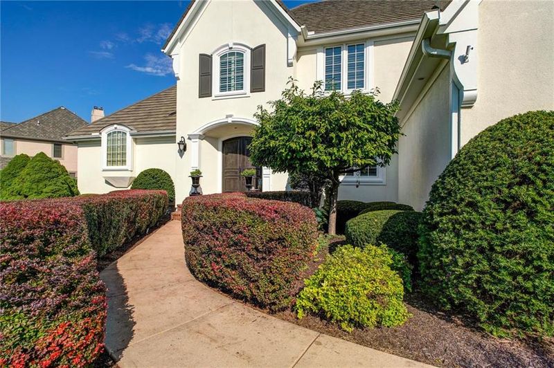 5700 W 148th Pl, Overland Park, KS 66223