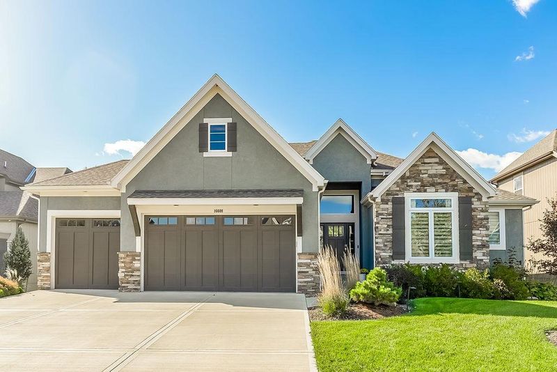 16608 Eby St, Overland Park, KS 66085