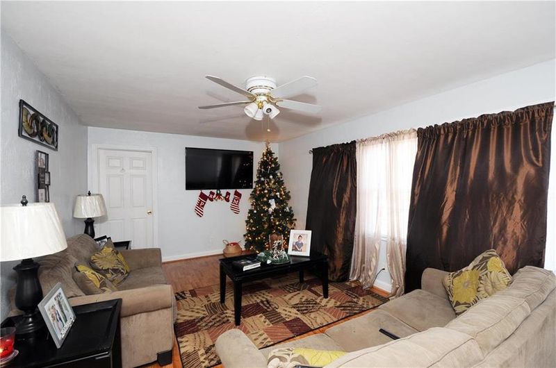 2012 S 10th St, Kansas City, KS 66103