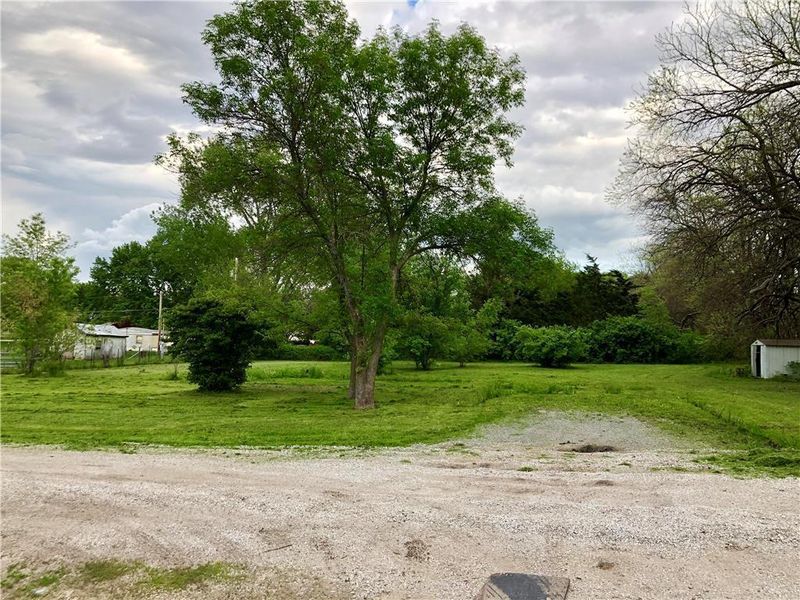 311 S Morrison St, Raymore, MO 64083