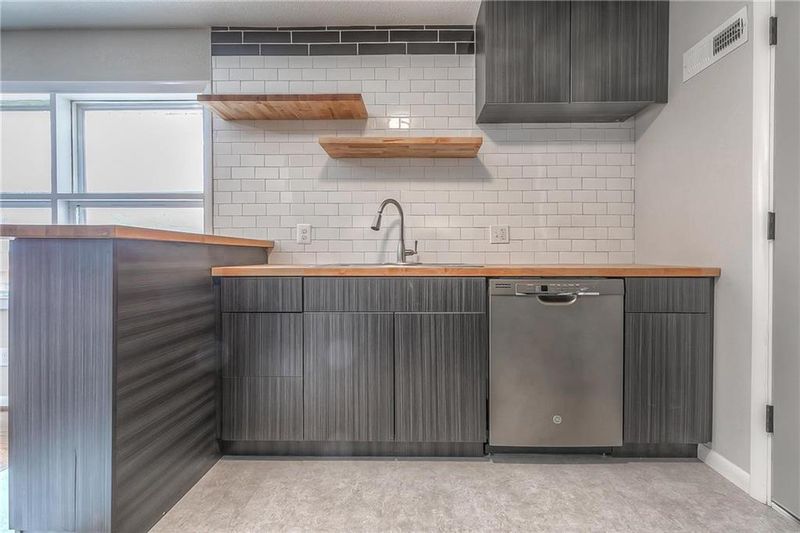 7307 E 108th Ter, Kansas City, MO 64134