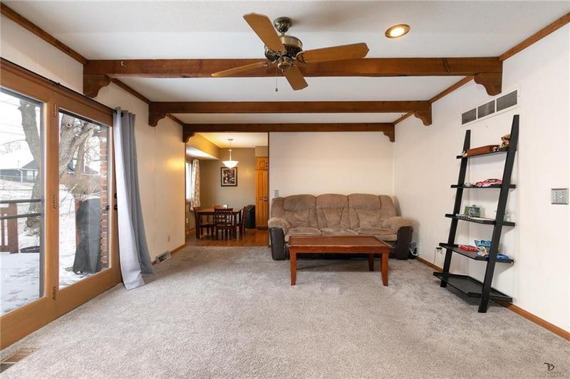 844 NW 69th Ter, Kansas City, MO 64118
