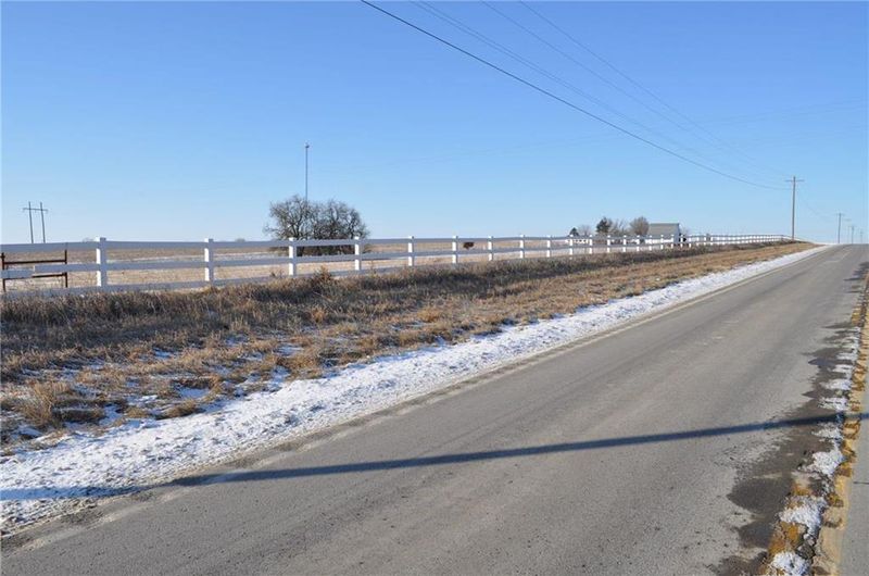 169 Hw, King City, MO 64463