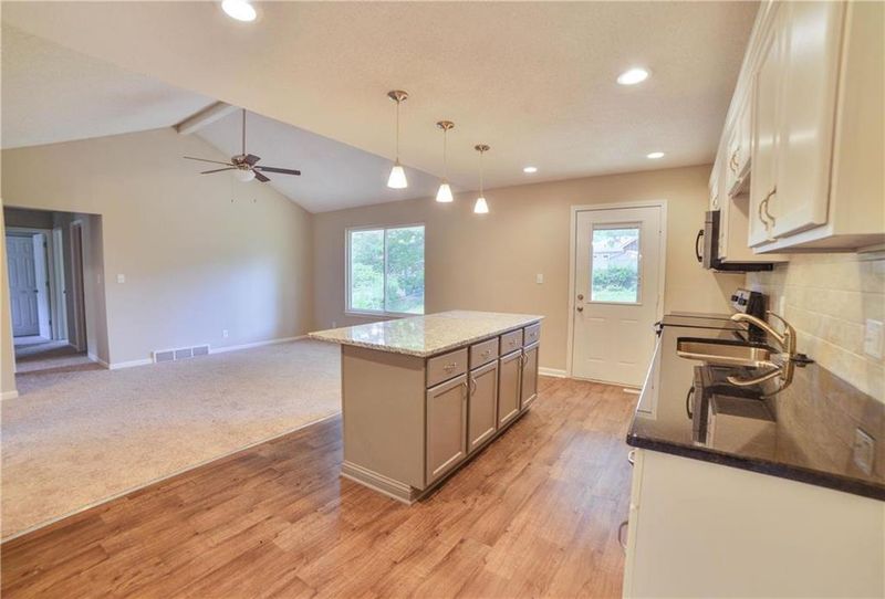 5214 S Mccoy St, Independence, MO 64055