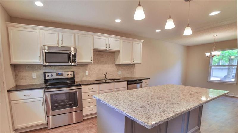 5214 S Mccoy St, Independence, MO 64055