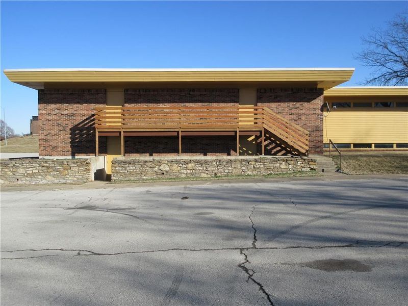 5211 E 112 Ter, Kansas City, MO 64137