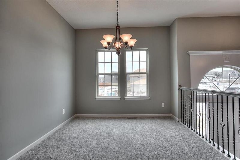 8327 NE 104th Ter, Kansas City, MO 64157