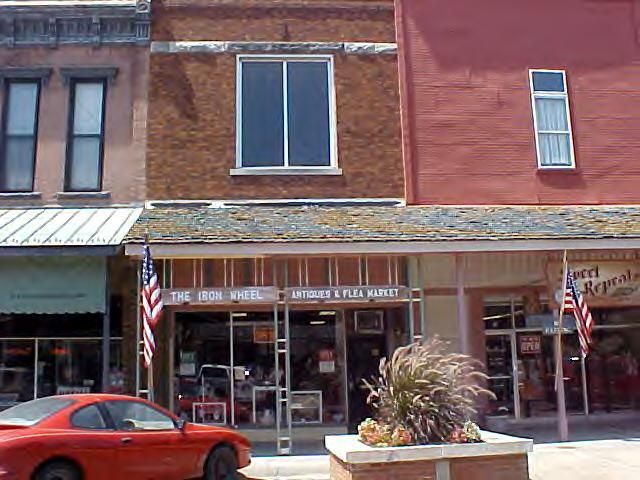8 N Main, Fort Scott, KS 66701