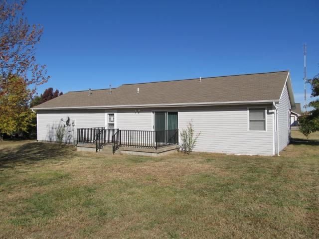 14082 E No Horse Rd, Nevada, MO 64772