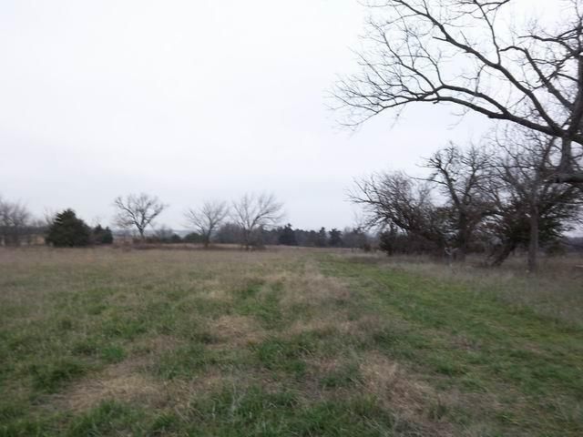 Se 975 Rd, Collins, MO 64738