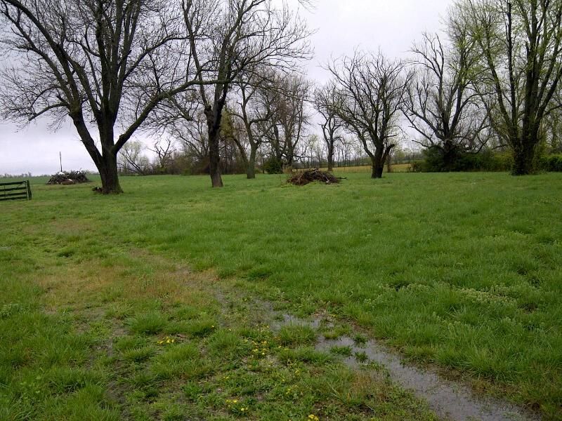902 E 6th St, Lamar, MO 64759