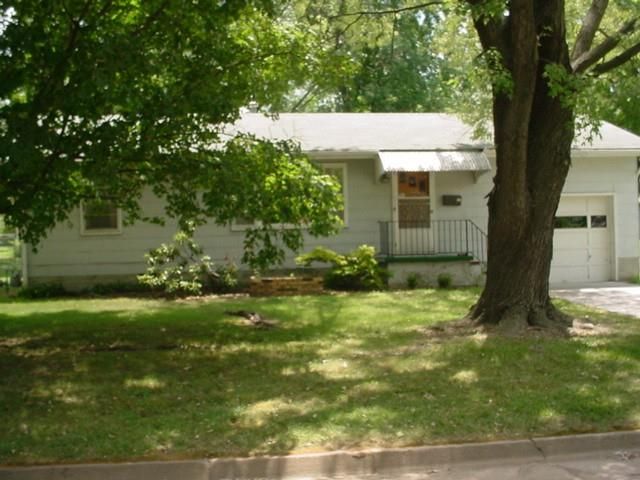 412 E Vernon, Nevada, MO 64772
