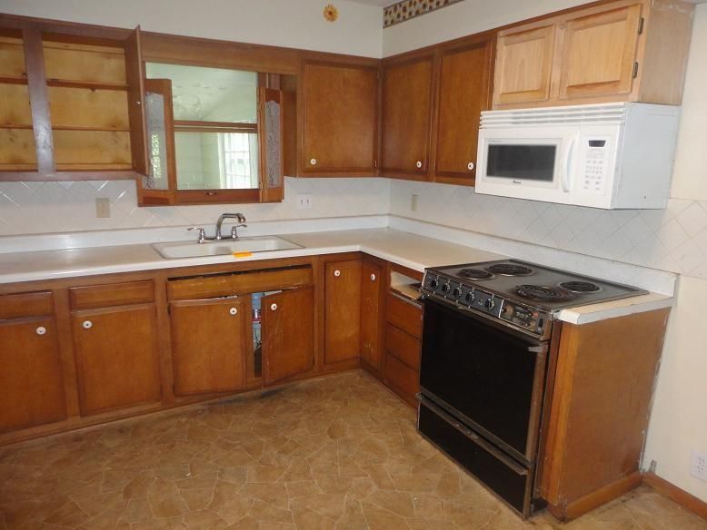301 E Atlantic, Nevada, MO 64772
