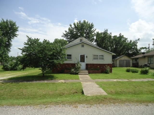 204 3rd, Uniontown, KS 66779