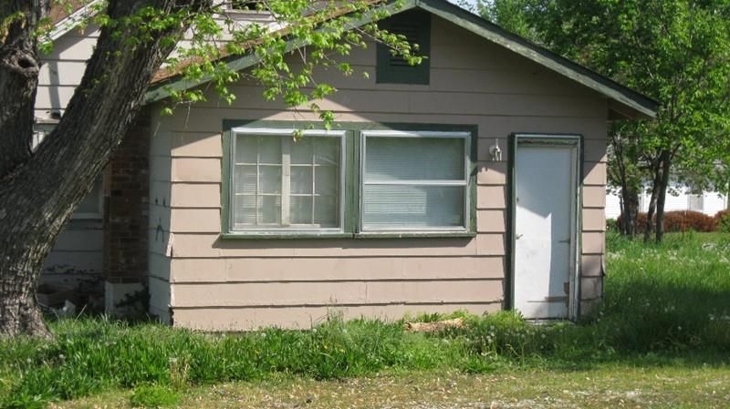 508 E Gentry, El Dorado Springs, MO 64744