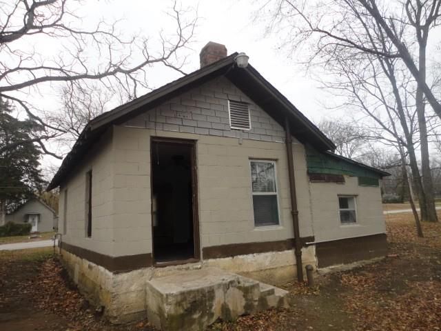 1251 N Ash, Nevada, MO 64772