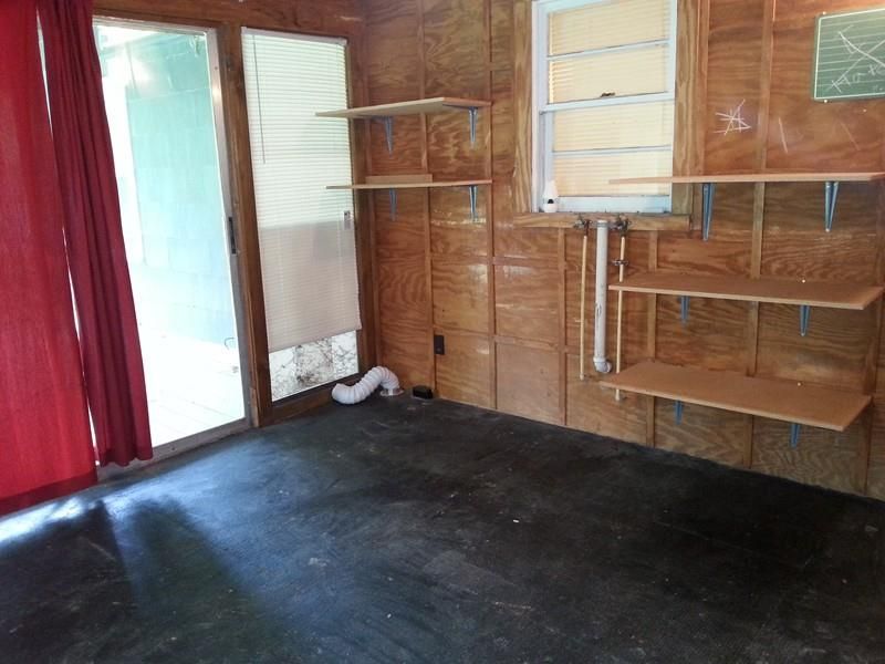 507 S West, Nevada, MO 64772