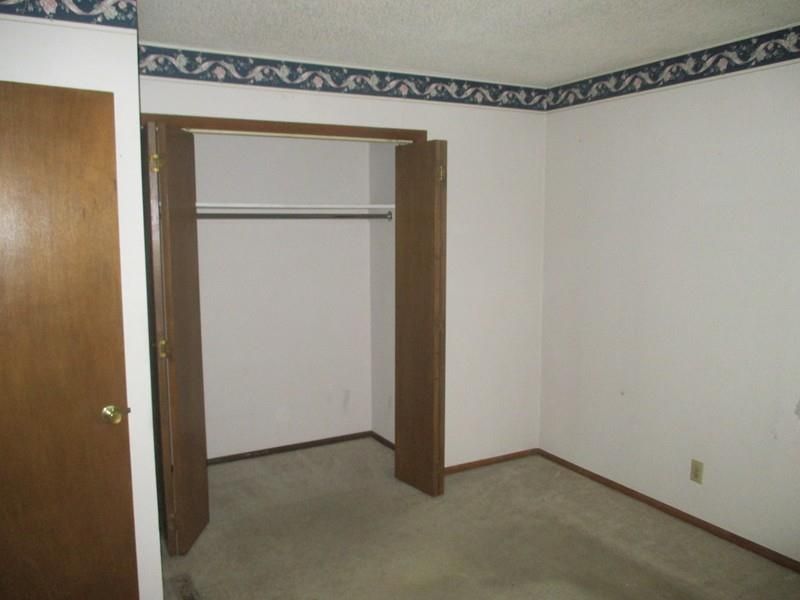 302 Mcpherson, Greenfield, MO 65661
