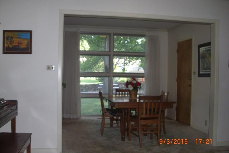 614 Lakin Dr, Fort Scott, KS 66701