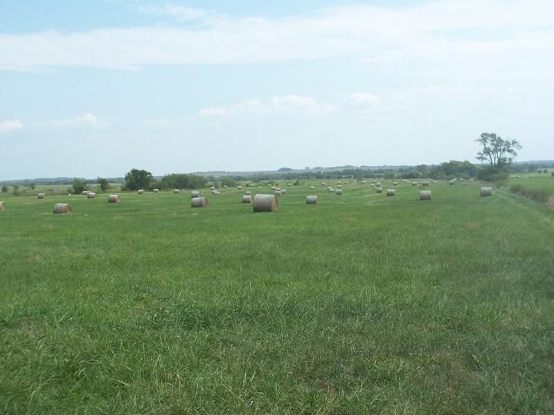 900 & Arthur Rd, Blue Mound, KS 66010
