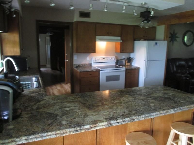 986 Highway 39, Stockton, MO 65785