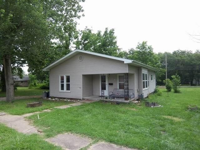 503 N Main, El Dorado Springs, MO 64744