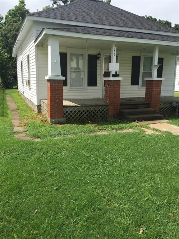 316 W 8th, Fort Scott, KS 66701