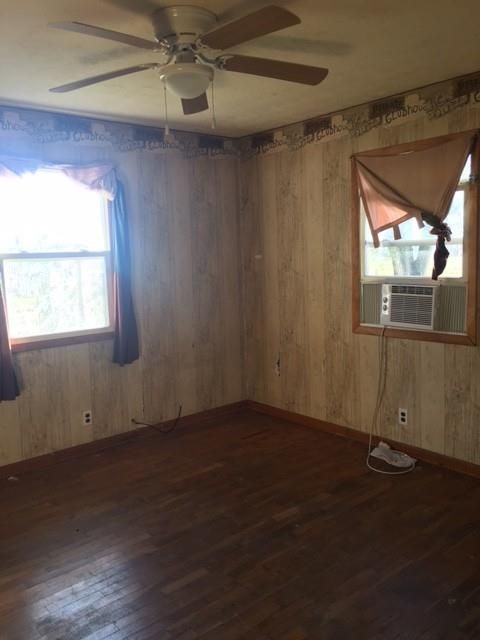 5 Bona Cir, Dadeville, MO 65635