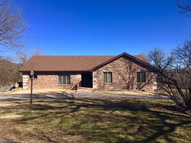 100 Barber St, Greenfield, MO 65661