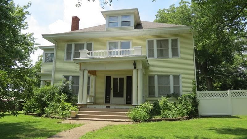 227 So Main St, Greenfield, MO 65661
