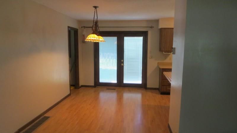 1613 S Summer, El Dorado Springs, MO 64744