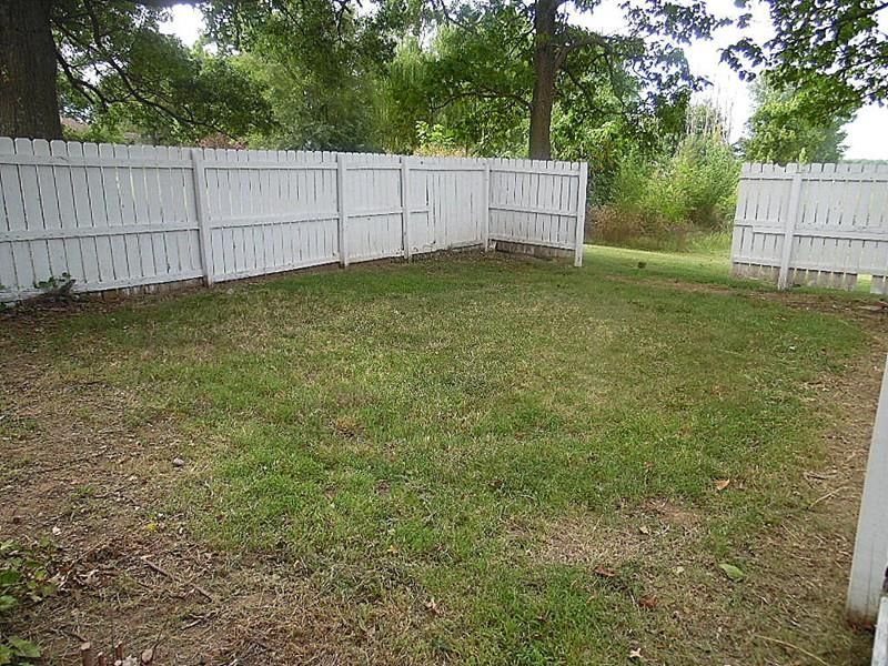 617 W Edwards, Nevada, MO 64772