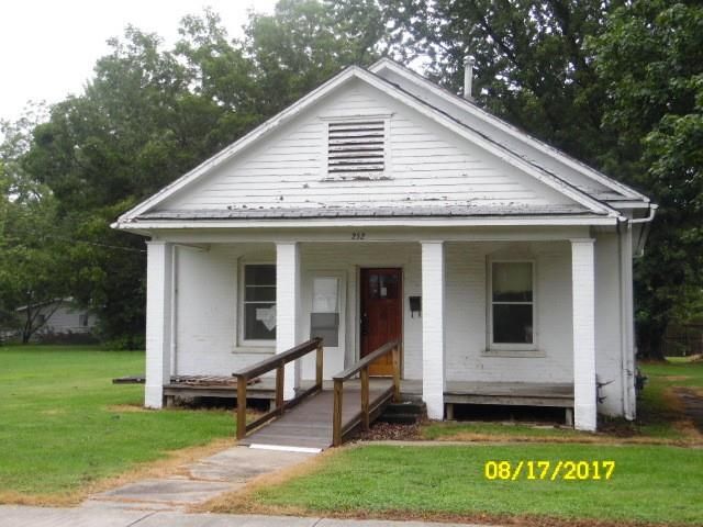 252 N Elm, Nevada, MO 64772