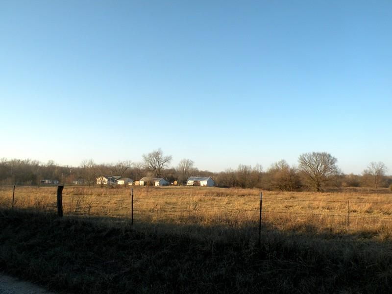 18919 S 1200, Nevada, MO 64772