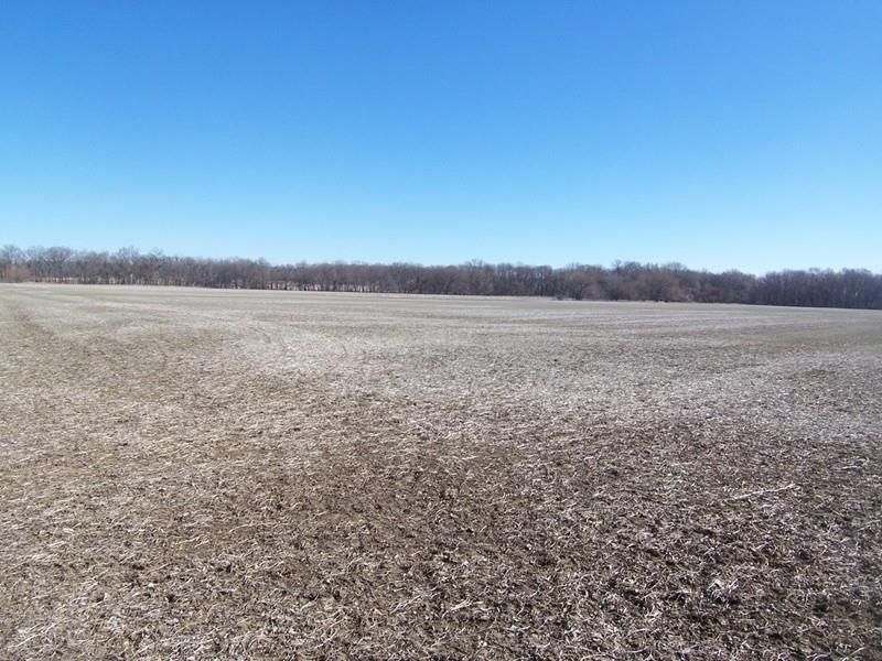 E 1500 Rd, Mound City, KS 66056