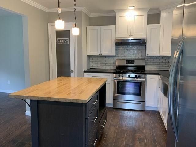 801 E Thompson, El Dorado Springs, MO 64744