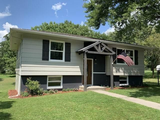 801 E Thompson, El Dorado Springs, MO 64744