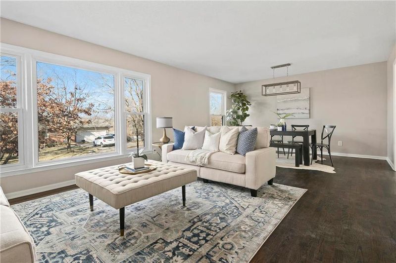 10839 Summit St, Kansas City, MO 64114