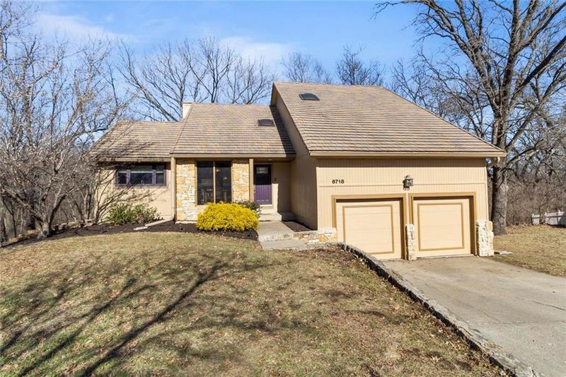 6718 Camden Ct, Kansas City, MO 64151