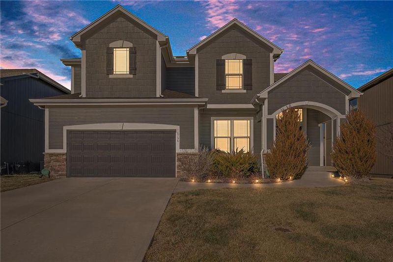 18796 W 165 Ter, Olathe, KS 66062