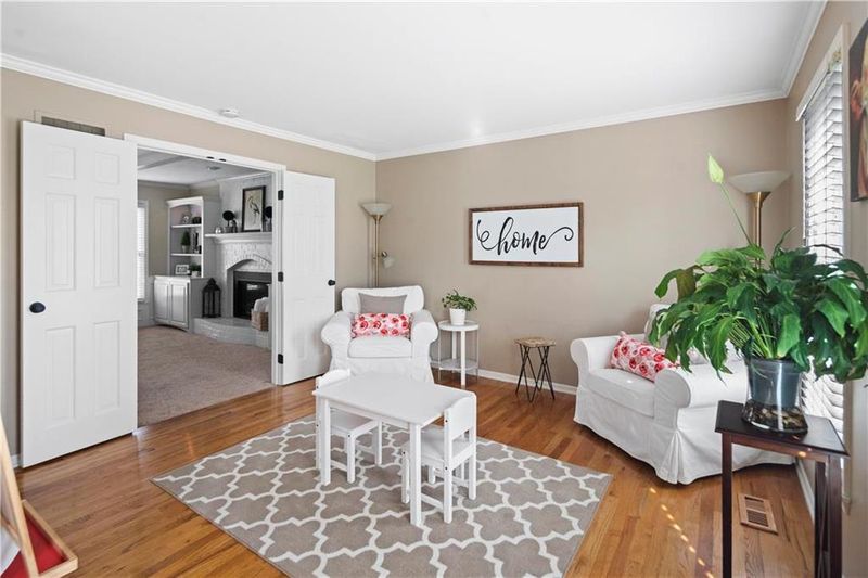 12112 Perry St, Overland Park, KS 66213