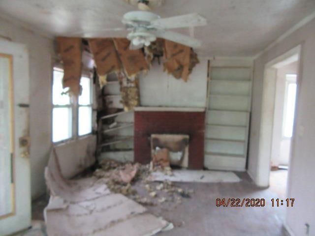4303 E 55th St, Kansas City, MO 64130