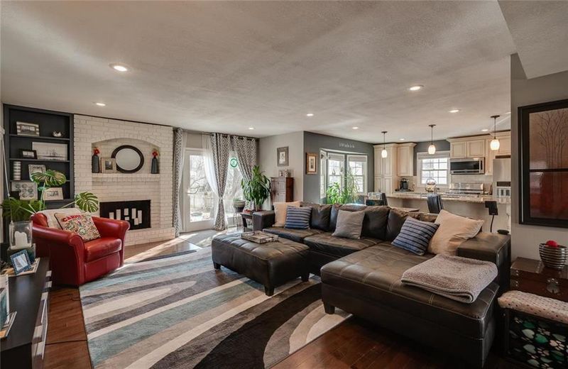 10525 Wedd St, Overland Park, KS 66212