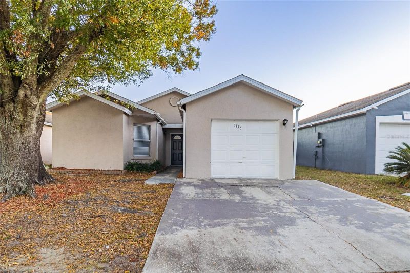 5436 Wood Crossing St, Orlando, FL 32811