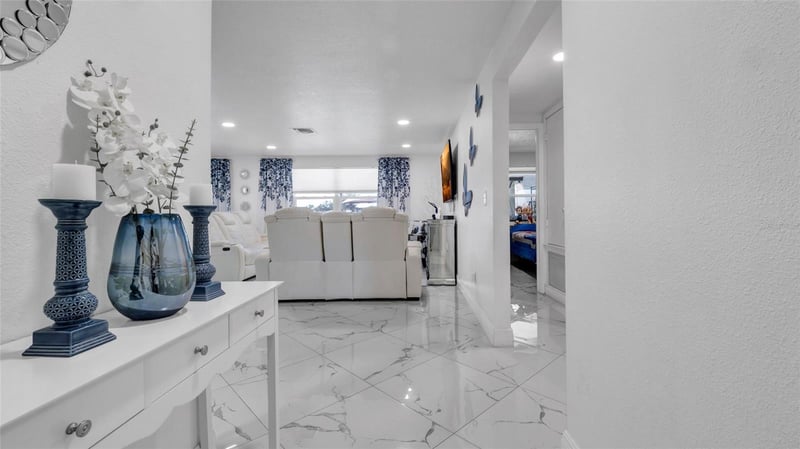 12416 Queensland Ln, Tampa, FL 33625