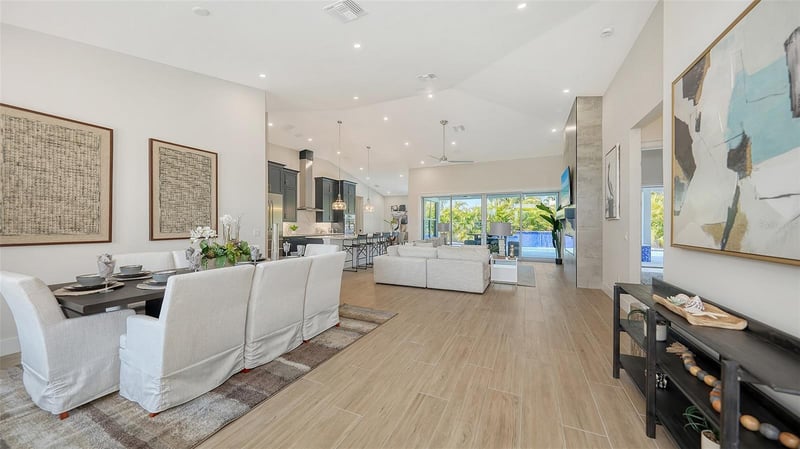 8009 20th Pl W, Bradenton, FL 34209